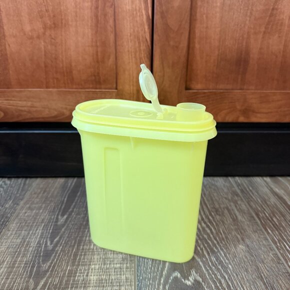 Vintage Tupperware Shelf Saver Stackable Container and Buddy Pitcher - Picture 8 of 16